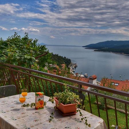Apartment Neda In Rabac With Bay View ภายนอก รูปภาพ